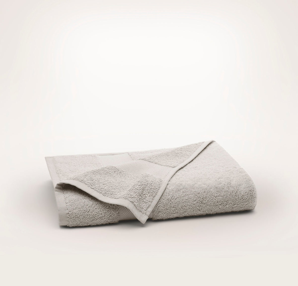 Plush Bath Towel - Pewter