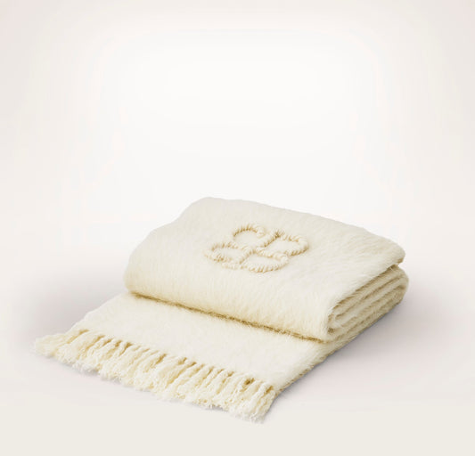 The Vérité Throw Blanket