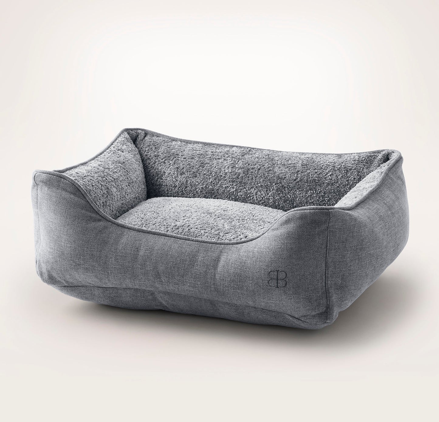 Piped Edge Pet Bed